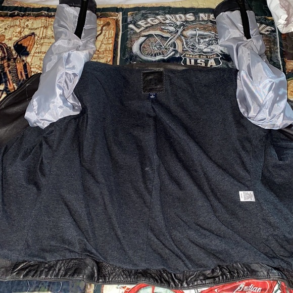 Banana republic leather jacket - Picture 10 of 16